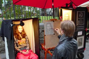 Portrait Artist Drawing in Quebec city